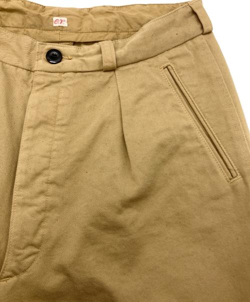 OUTIL（ウティ）OUTIL (ウティ) PANTALON MAGLIOC タックワイドチノ トラウザーパンツ ベージュの古着・服飾アイテム