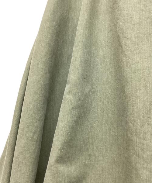 MADISON BLUE（マディソンブルー）MADISON BLUE (マディソンブルー) MI-MOLLET FLARE BACK SATIN SK スカート グリーン サイズ:01の古着・服飾アイテム