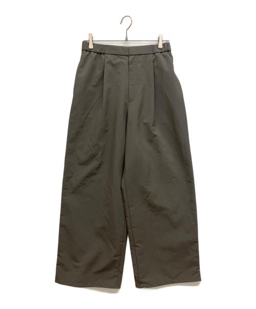 23区（ニジュウサンク）23区 (ニジュウサンク) ハイマルチタフタ 2WAY パラシュート パンツ オリーブ サイズ:40 未使用品の古着・服飾アイテム