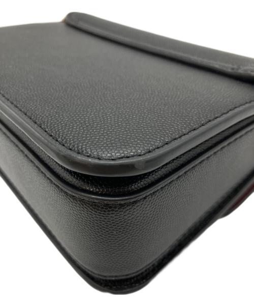 CHARLES & KEITH（チャールズアンドキース）CHARLES & KEITH (チャールズアンドキース) Woven Boxy Push Lock Textured Bag ブラックの古着・服飾アイテム