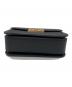 中古・古着 CHARLES & KEITH (チャールズアンドキース) Woven Boxy Push Lock Textured Bag ブラック：4500円