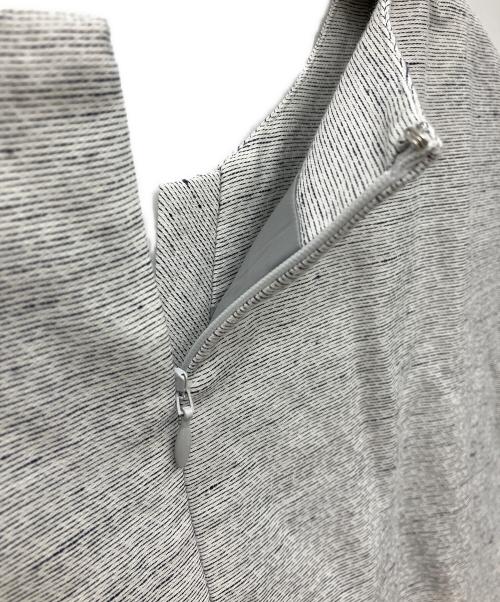 INDIVI（インディヴィ）INDIVI (インディヴィ) リネンキーネックワンピース グレー サイズ:15の古着・服飾アイテム
