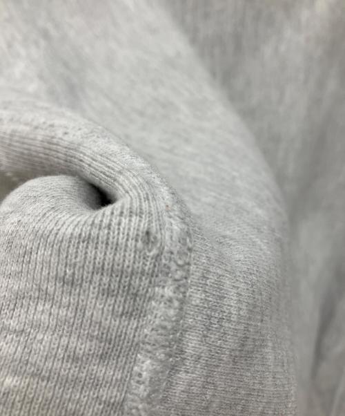 Champion REVERSE WEAVE（チャンピオン リバース ウィーブ）Champion REVERSE WEAVE (チャンピオン リバース ウィーブ) カレッジロゴ刺繍スウェット グレー サイズ:XLの古着・服飾アイテム