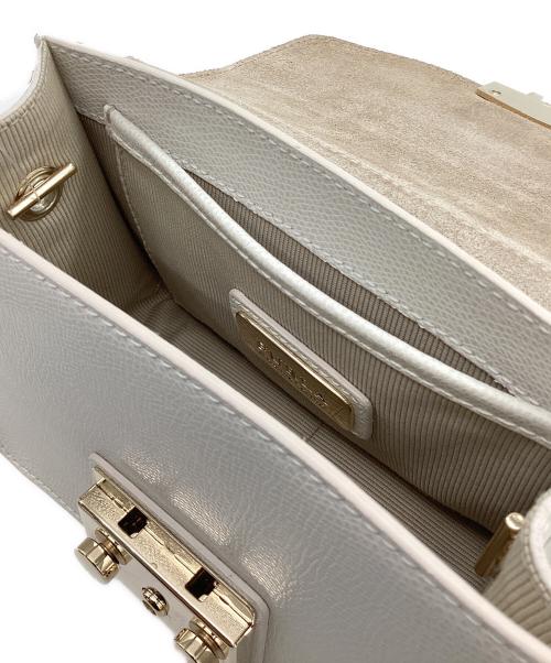 FURLA（フルラ）FURLA (フルラ) チェーンショルダーバッグ アイボリーの古着・服飾アイテム
