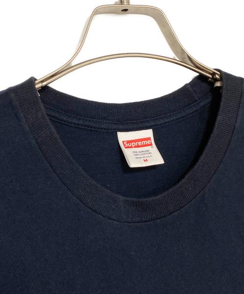 SUPREME（シュプリーム）SUPREME (シュプリーム) KAWS (カウズ) Chalk Logo Tee ネイビー サイズ:Mの古着・服飾アイテム