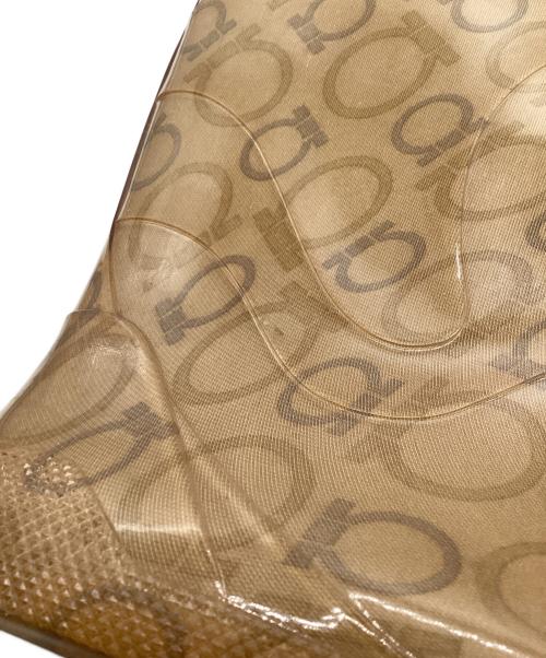 Salvatore Ferragamo（サルヴァトーレ フェラガモ）Salvatore Ferragamo (サルヴァトーレ フェラガモ) レインブーツ ベージュ サイズ:6の古着・服飾アイテム