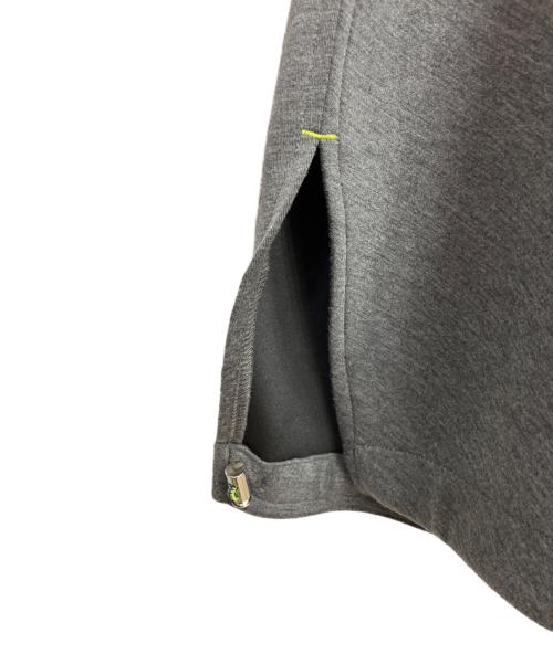 OMMO（オーエムエムオー）OMMO (オーエムエムオー) FLASK PATTERN TOP グレー サイズ:FREEの古着・服飾アイテム