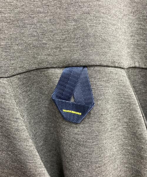 OMMO（オーエムエムオー）OMMO (オーエムエムオー) FLASK PATTERN TOP グレー サイズ:FREEの古着・服飾アイテム