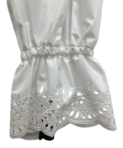 UNITED ARROWS TOKYO（ユナイテッドアローズトウキョウ）UNITED ARROWS TOKYO (ユナイテッドアローズトウキョウ) スカラップ コンビ スリーブ プルオーバー ホワイト サイズ:FREEの古着・服飾アイテム