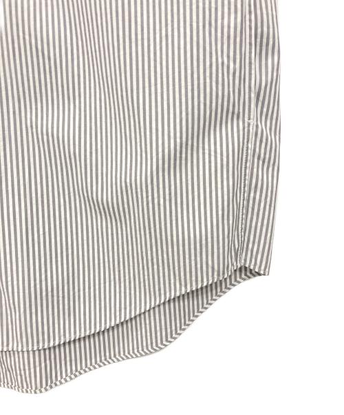 ATON（エイトン）ATON (エイトン) SHRINK COTTON OVERSIZED LONG SHIRT/シュリンクコットンオーバーサイズロングシャツ グレー×ホワイト サイズ:06の古着・服飾アイテム