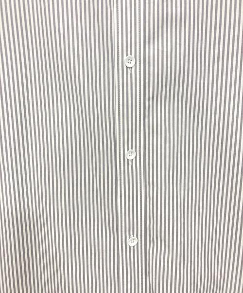 ATON（エイトン）ATON (エイトン) SHRINK COTTON OVERSIZED LONG SHIRT/シュリンクコットンオーバーサイズロングシャツ グレー×ホワイト サイズ:06の古着・服飾アイテム