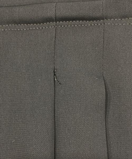 THE PERMANENT EYE（ザ パーマネント アイ）THE PERMANENT EYE (ザ パーマネント アイ) TARO HORIUCHI (タロウホリウチ) Vネックペプラムブラウス ブラック サイズ:SIZE 0の古着・服飾アイテム