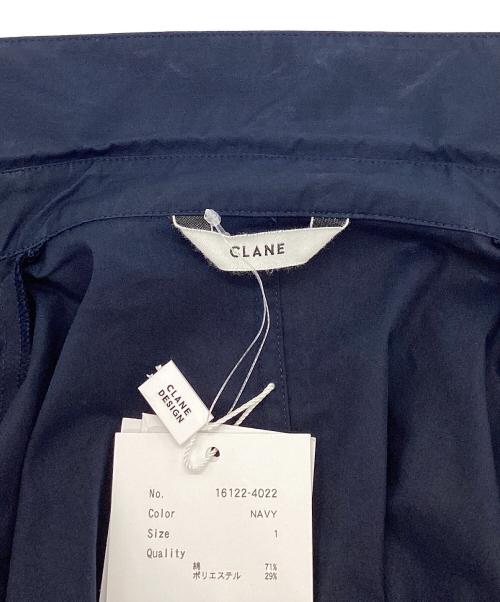 CLANE（クラネ）CLANE (クラネ) TUCK SHOULDER SHIRT　タックボリュームショルダーシャツ ネイビー サイズ:1の古着・服飾アイテム