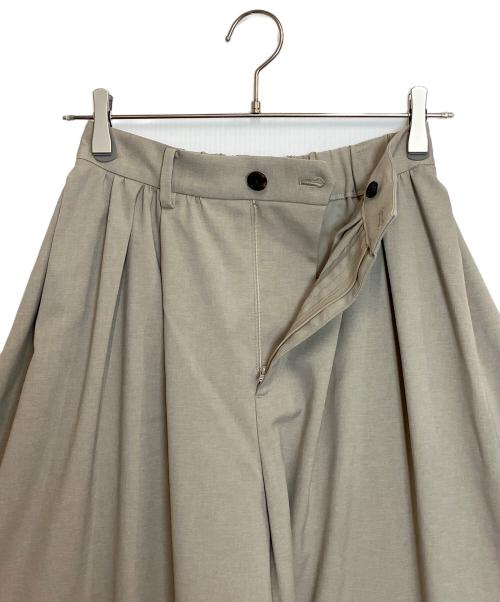 AEWEN MATOPH（イウエン マトフ）AEWEN MATOPH (イウエン マトフ) コクーンワイドパンツ ベージュ サイズ:36の古着・服飾アイテム