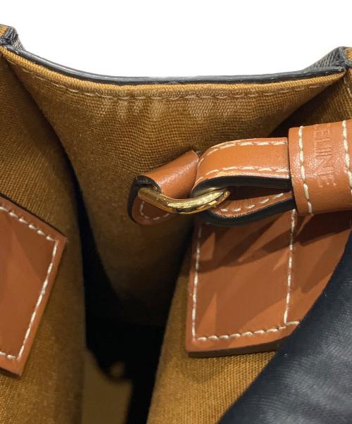 CELINE（セリーヌ）CELINE (セリーヌ) ミニバーティカルカバ/2wayショルダーバッグ/トリオンフ ブラウン サイズ:ミニの古着・服飾アイテム