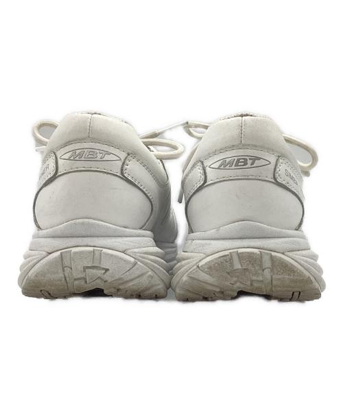 MBT（エムビーティー）MBT (エムビーティー) スニーカー ホワイト サイズ:22の古着・服飾アイテム