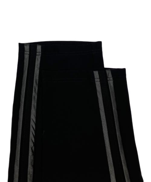 N°21（ヌメロヴェントゥーノ）N°21 (ヌメロヴェントゥーノ) サイドライントラックパンツ ブラック サイズ:38の古着・服飾アイテム