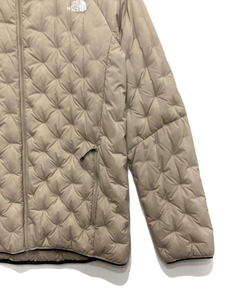 THE NORTH FACE（ザ ノース フェイス）THE NORTH FACE (ザ ノース フェイス) Astro Light Jacket/アストロライトジャケット ベージュ サイズ:Lの古着・服飾アイテム