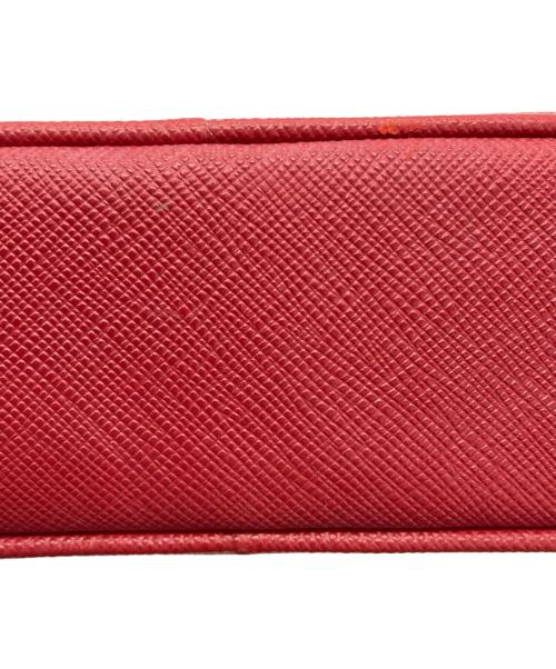 PRADA（プラダ）PRADA (プラダ) サフィアーノレザーミニショルダーバッグ レッドの古着・服飾アイテム