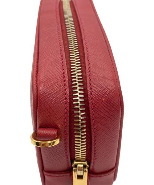 PRADA（プラダ）PRADA (プラダ) サフィアーノレザーミニショルダーバッグ レッドの古着・服飾アイテム