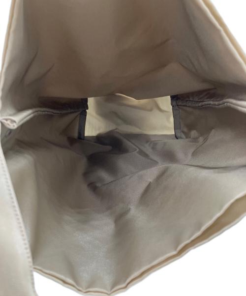 Aeta（アエタ）Aeta (アエタ) ナイロンショルダーバッグ ベージュの古着・服飾アイテム