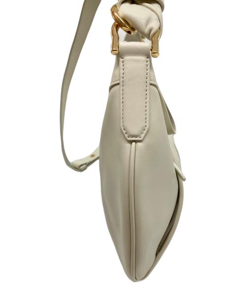 COLE HAAN（コールハーン）COLE HAAN (コールハーン) アポンテ スラウチ ホーボー アイボリーの古着・服飾アイテム