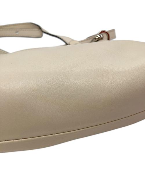 GIANNI CHIARINI（ジャンニ キアリーニ）GIANNI CHIARINI (ジャンニ キアリーニ) チェリーベイビー　ショルダーバッグ ベージュの古着・服飾アイテム