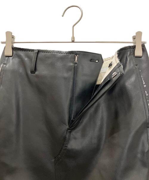 ETRE TOKYO（エトレトウキョウ）ETRE TOKYO (エトレトウキョウ) フェイクレザーIラインスカート ブラック サイズ:Sの古着・服飾アイテム