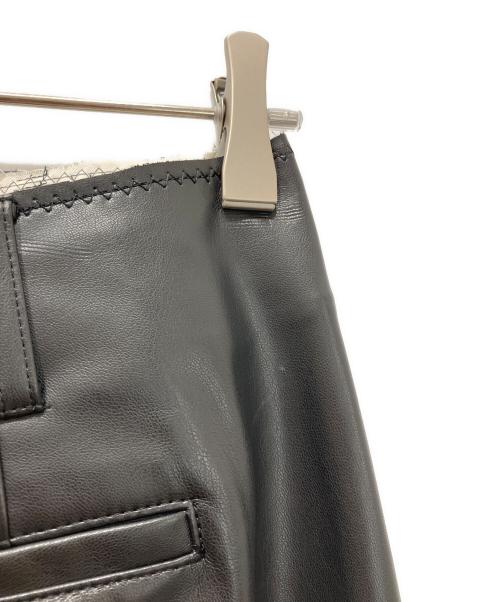 ETRE TOKYO（エトレトウキョウ）ETRE TOKYO (エトレトウキョウ) フェイクレザーIラインスカート ブラック サイズ:Sの古着・服飾アイテム