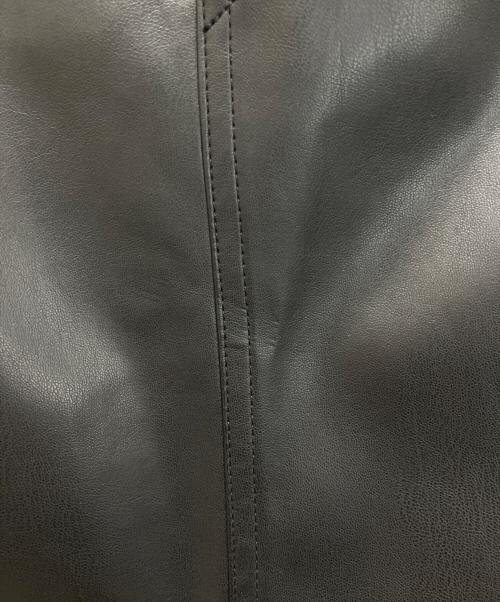 ETRE TOKYO（エトレトウキョウ）ETRE TOKYO (エトレトウキョウ) フェイクレザーIラインスカート ブラック サイズ:Sの古着・服飾アイテム