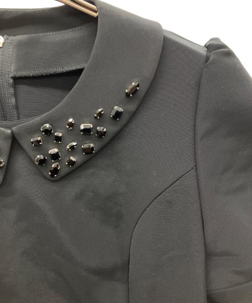 FOXEY NEWYORK（フォクシーニューヨーク）FOXEY NEWYORK (フォクシーニューヨーク) ビジュー襟付ワンピース ブラック サイズ:40の古着・服飾アイテム
