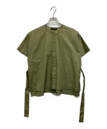 TOMORROW LAND collection（トゥモローランドコレクション）の古着「コットンギャバジン ベルテッドシャツ」｜カーキ