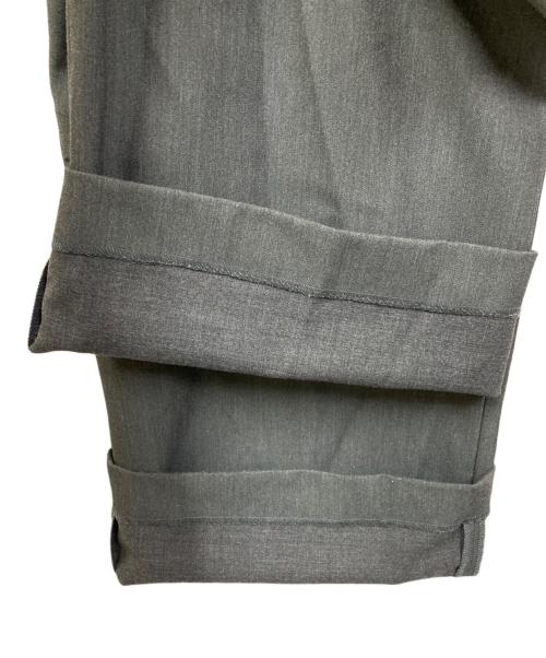 THE TOE（ザ・トゥー）THE TOE (ザ・トゥー) STRASBOURG SLIT PANTS グレー サイズ:SIZE Sの古着・服飾アイテム