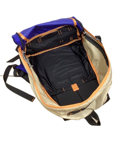 GREGORY（グレゴリー）GREGORY (グレゴリー) CLASSIC V2 FINE DAY ファインデイ ハーフドーム　バックパック ベージュ×ブルーの古着・服飾アイテム