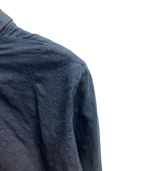 Pal'las Palace（パラスパレス）Pal'las Palace (パラスパレス) インディゴ染め刺繍ブラウス インディゴ サイズ:3の古着・服飾アイテム