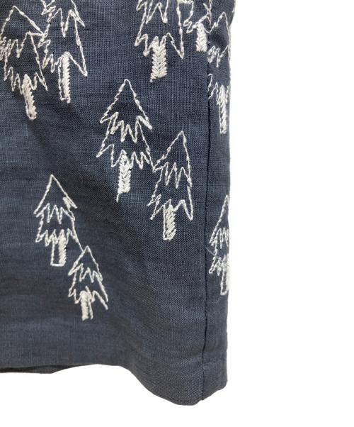 mina perhonen（ミナ ペルホネン）mina perhonen (ミナ ペルホネン) forest to bird 刺繍ブラウス チャコールグレー サイズ:36の古着・服飾アイテム