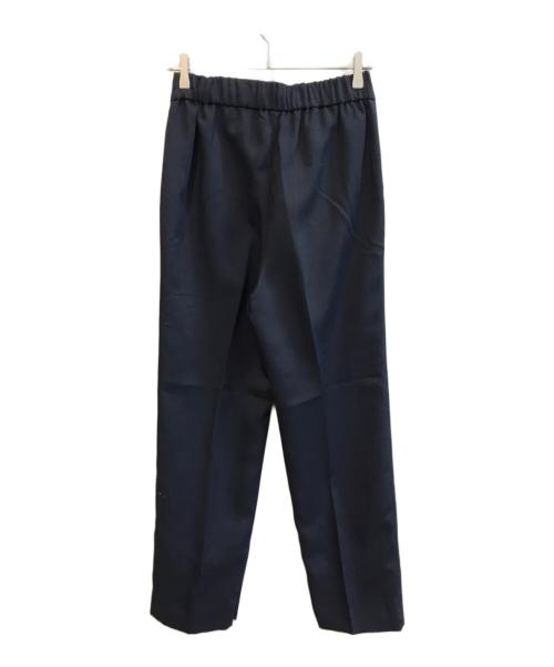 NAVE（ネイブ）NAVE (ネイブ) YOSHIKO TOMIOKA (ヨシコ トミオカ) ウォーターレペレントテーパードパンツ ネイビー サイズ:2 未使用品の古着・服飾アイテム