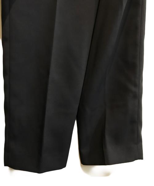 NAVE（ネイブ）NAVE (ネイブ) YOSHIKO TOMIOKA (ヨシコ トミオカ) ウォーターレペレントテーパードパンツ ネイビー サイズ:2 未使用品の古着・服飾アイテム