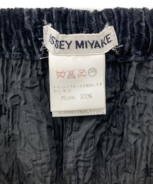 ISSEY MIYAKE（イッセイミヤケ）ISSEY MIYAKE (イッセイミヤケ) ベロアプリーツロングスカート ブラック サイズ:Mの古着・服飾アイテム