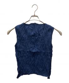 ISSEY MIYAKE（イッセイミヤケ）の古着「シワ加工 ノースリーブトップス」｜ネイビー