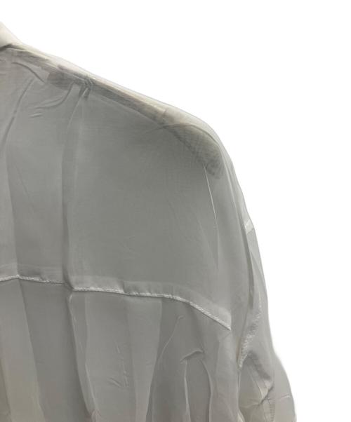 ISSEY MIYAKE（イッセイミヤケ）ISSEY MIYAKE (イッセイミヤケ) プリーツシアーシャツ ホワイト サイズ:Mの古着・服飾アイテム