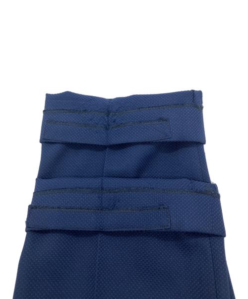 MACKINTOSH PHILOSOPHY（マッキントッシュ フィロソフィー）MACKINTOSH PHILOSOPHY (マッキントッシュ フィロソフィー) TROTTER/トロッタートラウザーズ　スラックス　タックパンツ ネイビー サイズ:40の古着・服飾アイテム