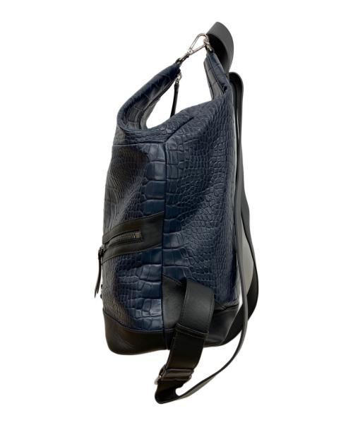 JIMMY CHOO（ジミーチュウ）JIMMY CHOO (ジミーチュウ) FITZROY フィッツロイ リュック バッグパック クロコ型押し ネイビー×ブラックの古着・服飾アイテム