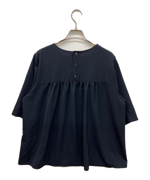 23区（ニジュウサンク）23区 (ニジュウサンク) ハイストレッチツイル ブラウス ネイビー サイズ:46の古着・服飾アイテム