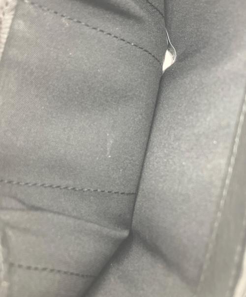 PAUL SMITH（ポールスミス）PAUL SMITH (ポールスミス) ソフティパデッド 3つ折り財布 ブラックの古着・服飾アイテム