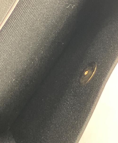 PAUL SMITH（ポールスミス）PAUL SMITH (ポールスミス) ソフティパデッド 3つ折り財布 ブラックの古着・服飾アイテム