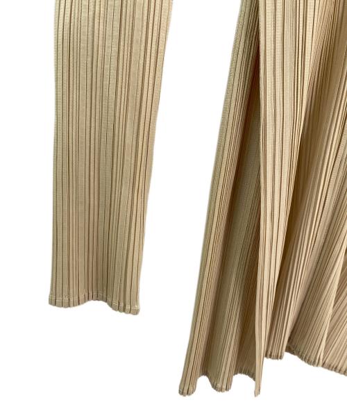 PLEATS PLEASE（プリーツプリーズ）PLEATS PLEASE (プリーツプリーズ) プリーツカーディガン ベージュ サイズ:3の古着・服飾アイテム