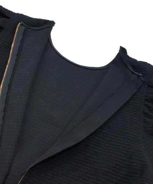 Noble（ノーブル）Noble (ノーブル) クレープマテリアルボリュームスリーブワンピース ブラック サイズ:ＦＲＥＥの古着・服飾アイテム
