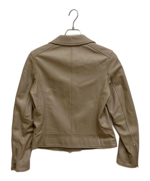 23区（ニジュウサンク）23区 (ニジュウサンク) シープレザーライダースジャケット ベージュ サイズ:36の古着・服飾アイテム