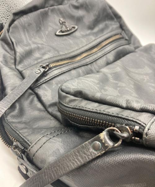 Vivienne Westwood（ヴィヴィアンウエストウッド）Vivienne Westwood (ヴィヴィアンウエストウッド) リュック ブラックの古着・服飾アイテム
